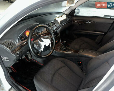 Сірий Мерседес Е-Клас, об'ємом двигуна 1.8 л та пробігом 373 тис. км за 2950 $, фото 8 на Automoto.ua