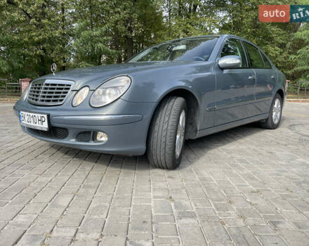 Сірий Мерседес Е-Клас, об'ємом двигуна 2.2 л та пробігом 263 тис. км за 9999 $, фото 11 на Automoto.ua