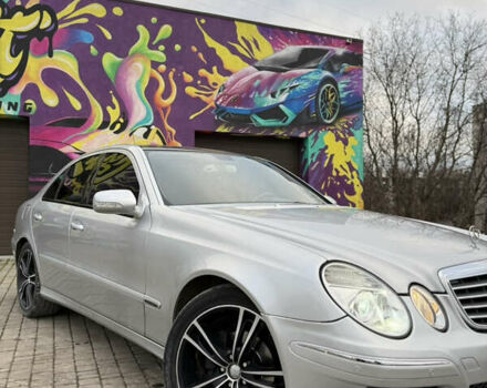 Сірий Мерседес Е-Клас, об'ємом двигуна 2.15 л та пробігом 325 тис. км за 7500 $, фото 2 на Automoto.ua