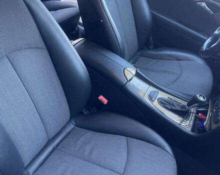 Мерседес Е-Клас 2006 у Львові на Automoto.ua Сірий Мерседес Е-Клас, об'ємом двигуна 2.2 л та пробігом 360 тис. км за 9499 $, фото 12 на Automoto.ua