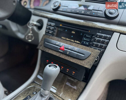 Серый Мерседес Е-Класс, объемом двигателя 2.15 л и пробегом 270 тыс. км за 11900 $, фото 34 на Automoto.ua