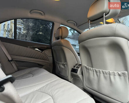 Серый Мерседес Е-Класс, объемом двигателя 2.15 л и пробегом 270 тыс. км за 11900 $, фото 30 на Automoto.ua