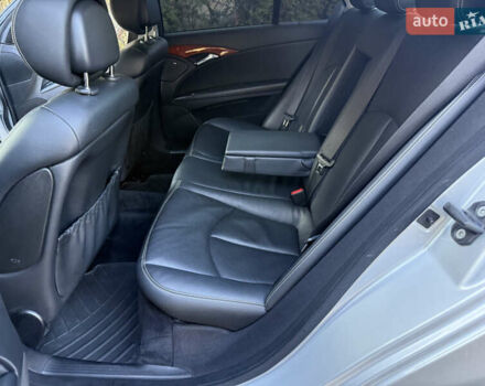 Сірий Мерседес Е-Клас, об'ємом двигуна 1.8 л та пробігом 240 тис. км за 9000 $, фото 72 на Automoto.ua