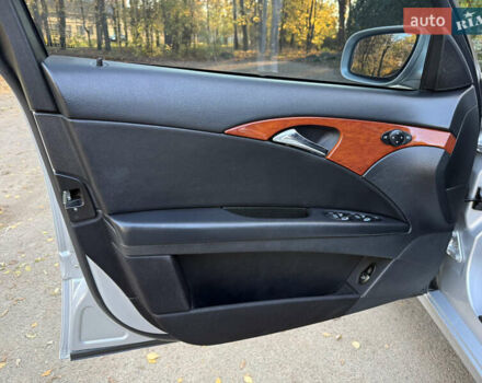 Сірий Мерседес Е-Клас, об'ємом двигуна 1.8 л та пробігом 240 тис. км за 9000 $, фото 56 на Automoto.ua