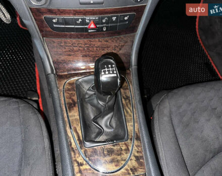 Сірий Мерседес Е-Клас, об'ємом двигуна 1.8 л та пробігом 373 тис. км за 2700 $, фото 9 на Automoto.ua