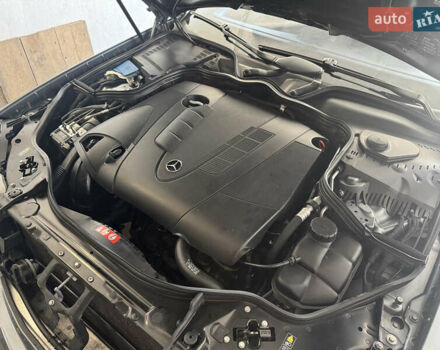 Серый Мерседес Е-Класс, объемом двигателя 2.15 л и пробегом 270 тыс. км за 11900 $, фото 21 на Automoto.ua