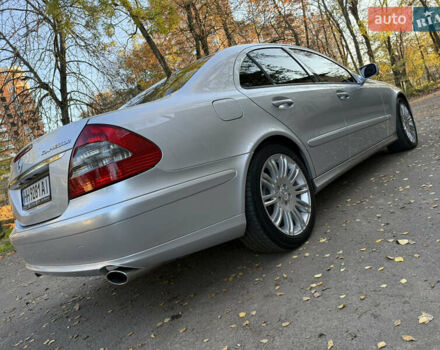 Сірий Мерседес Е-Клас, об'ємом двигуна 1.8 л та пробігом 240 тис. км за 9000 $, фото 13 на Automoto.ua