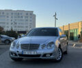 Сірий Мерседес Е-Клас, об'ємом двигуна 2.15 л та пробігом 295 тис. км за 9300 $, фото 1 на Automoto.ua