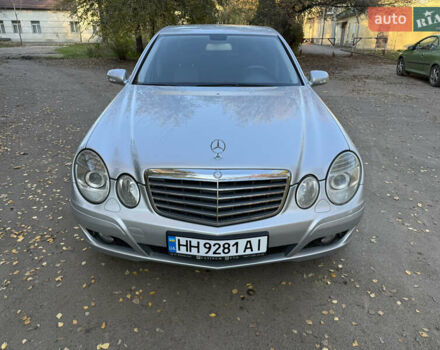 Сірий Мерседес Е-Клас, об'ємом двигуна 1.8 л та пробігом 240 тис. км за 9000 $, фото 5 на Automoto.ua