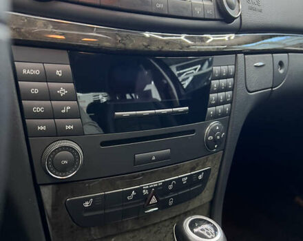 Серый Мерседес Е-Класс, объемом двигателя 1.8 л и пробегом 78 тыс. км за 14200 $, фото 64 на Automoto.ua