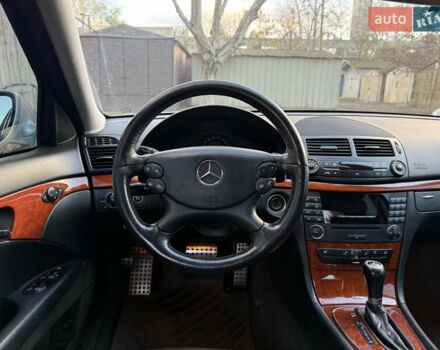 Сірий Мерседес Е-Клас, об'ємом двигуна 1.8 л та пробігом 240 тис. км за 9700 $, фото 24 на Automoto.ua