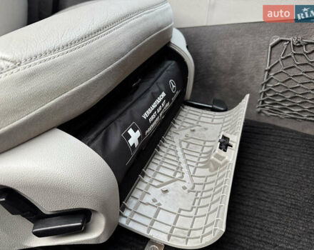 Серый Мерседес Е-Класс, объемом двигателя 2.15 л и пробегом 270 тыс. км за 11900 $, фото 35 на Automoto.ua