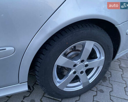 Серый Мерседес Е-Класс, объемом двигателя 3.23 л и пробегом 365 тыс. км за 6900 $, фото 10 на Automoto.ua