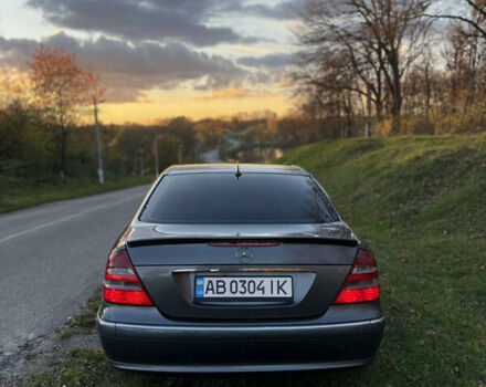 Сірий Мерседес Е-Клас, об'ємом двигуна 2.99 л та пробігом 295 тис. км за 9400 $, фото 3 на Automoto.ua