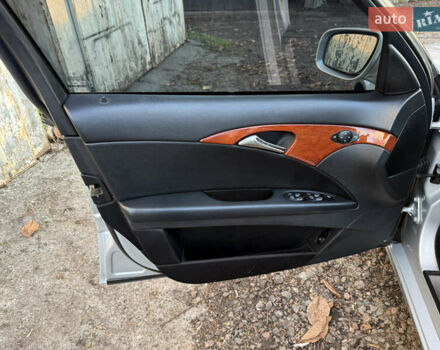 Сірий Мерседес Е-Клас, об'ємом двигуна 1.8 л та пробігом 240 тис. км за 9700 $, фото 30 на Automoto.ua