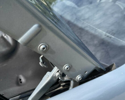 Сірий Мерседес Е-Клас, об'ємом двигуна 2.2 л та пробігом 263 тис. км за 9999 $, фото 33 на Automoto.ua