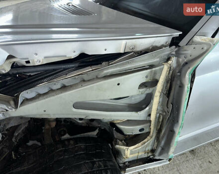 Сірий Мерседес Е-Клас, об'ємом двигуна 1.8 л та пробігом 373 тис. км за 2700 $, фото 13 на Automoto.ua