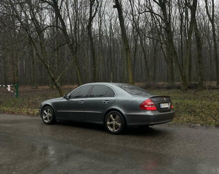 Серый Мерседес Е-Класс, объемом двигателя 3 л и пробегом 295 тыс. км за 9000 $, фото 14 на Automoto.ua