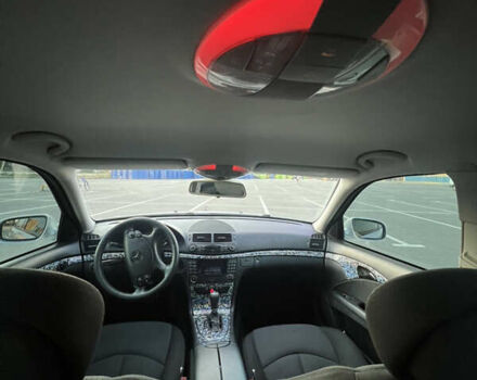 Серый Мерседес Е-Класс, объемом двигателя 3 л и пробегом 381 тыс. км за 10000 $, фото 11 на Automoto.ua