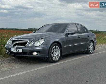 Серый Мерседес Е-Класс, объемом двигателя 2.15 л и пробегом 270 тыс. км за 11900 $, фото 15 на Automoto.ua