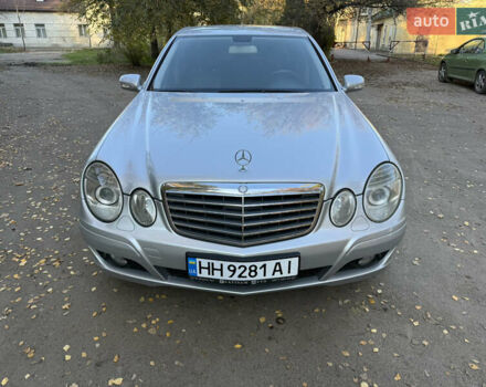 Сірий Мерседес Е-Клас, об'ємом двигуна 1.8 л та пробігом 240 тис. км за 9000 $, фото 6 на Automoto.ua