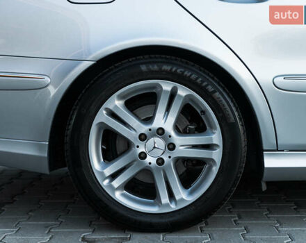 Мерседес Е-Клас 2006 у Мукачеве на Automoto.ua Сірий Мерседес Е-Клас, об'ємом двигуна 1.8 л та пробігом 79 тис. км за 25500 $, фото 19 на Automoto.ua