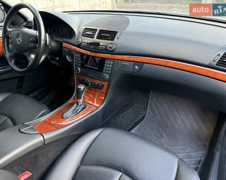 Сірий Мерседес Е-Клас, об'ємом двигуна 1.8 л та пробігом 240 тис. км за 9700 $, фото 38 на Automoto.ua