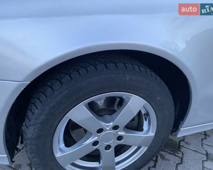 Серый Мерседес Е-Класс, объемом двигателя 3.23 л и пробегом 365 тыс. км за 6900 $, фото 9 на Automoto.ua