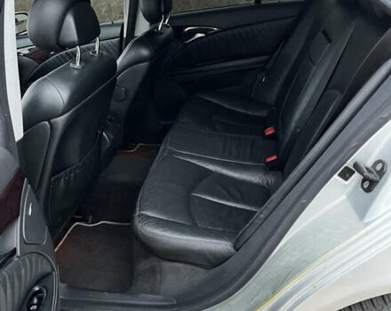 Мерседес Е-Клас 2006 у Камінь-Каширський на Automoto.ua Сірий Мерседес Е-Клас, об'ємом двигуна 2.15 л та пробігом 294 тис. км за 7200 $, фото 9 на Automoto.ua