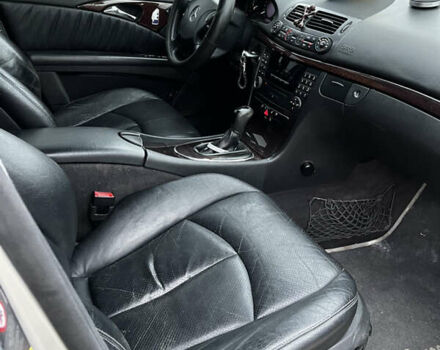 Мерседес Е-Клас 2006 у Камінь-Каширський на Automoto.ua Сірий Мерседес Е-Клас, об'ємом двигуна 2.15 л та пробігом 294 тис. км за 7200 $, фото 7 на Automoto.ua