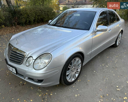 Сірий Мерседес Е-Клас, об'ємом двигуна 1.8 л та пробігом 240 тис. км за 9000 $, фото 4 на Automoto.ua