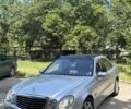 Сірий Мерседес Е-Клас, об'ємом двигуна 3.2 л та пробігом 300 тис. км за 3750 $, фото 1 на Automoto.ua