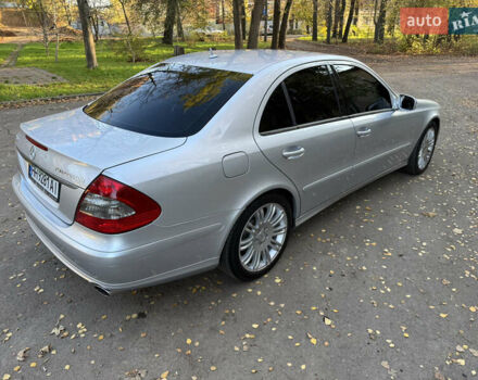 Сірий Мерседес Е-Клас, об'ємом двигуна 1.8 л та пробігом 240 тис. км за 9000 $, фото 17 на Automoto.ua