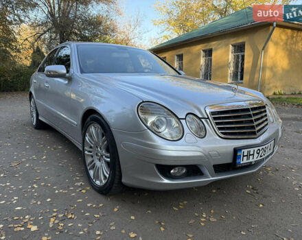 Сірий Мерседес Е-Клас, об'ємом двигуна 1.8 л та пробігом 240 тис. км за 9000 $, фото 7 на Automoto.ua