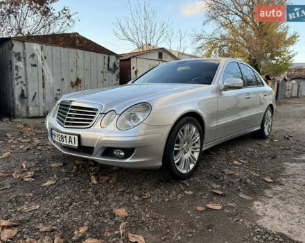 Сірий Мерседес Е-Клас, об'ємом двигуна 1.8 л та пробігом 240 тис. км за 9700 $, фото 3 на Automoto.ua