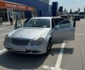 Сірий Мерседес Е-Клас, об'ємом двигуна 2.2 л та пробігом 347 тис. км за 8000 $, фото 1 на Automoto.ua