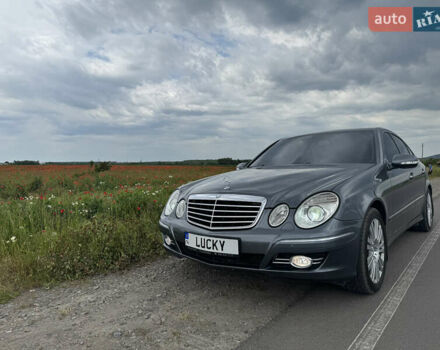 Серый Мерседес Е-Класс, объемом двигателя 2.15 л и пробегом 270 тыс. км за 11900 $, фото 19 на Automoto.ua