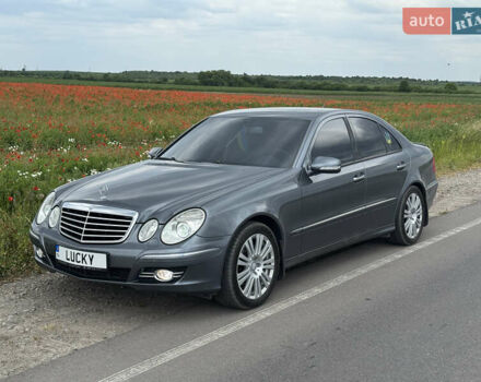 Серый Мерседес Е-Класс, объемом двигателя 2.15 л и пробегом 270 тыс. км за 11900 $, фото 11 на Automoto.ua