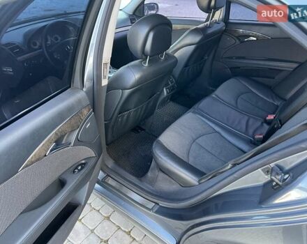 Сірий Мерседес Е-Клас, об'ємом двигуна 2.99 л та пробігом 494 тис. км за 8650 $, фото 9 на Automoto.ua