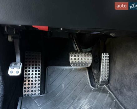 Сірий Мерседес Е-Клас, об'ємом двигуна 1.8 л та пробігом 240 тис. км за 9000 $, фото 57 на Automoto.ua