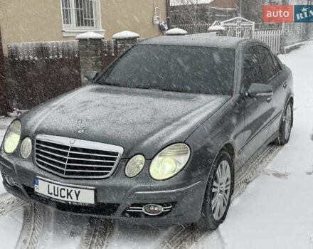 Серый Мерседес Е-Класс, объемом двигателя 2.15 л и пробегом 270 тыс. км за 11900 $, фото 13 на Automoto.ua
