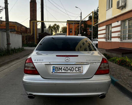 Серый Мерседес Е-Класс, объемом двигателя 1.8 л и пробегом 326 тыс. км за 8000 $, фото 5 на Automoto.ua