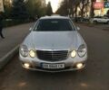 Серый Мерседес Е-Класс, объемом двигателя 2.2 л и пробегом 279 тыс. км за 8000 $, фото 1 на Automoto.ua