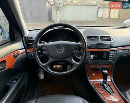 Сірий Мерседес Е-Клас, об'ємом двигуна 1.8 л та пробігом 240 тис. км за 9700 $, фото 31 на Automoto.ua