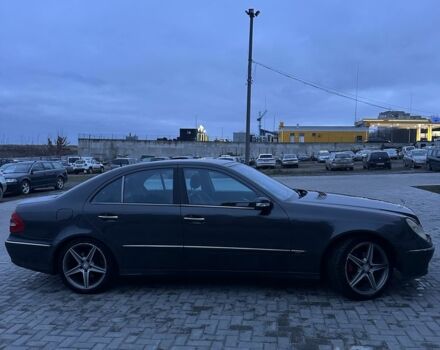 Сірий Мерседес Е-Клас, об'ємом двигуна 2.7 л та пробігом 327 тис. км за 4150 $, фото 19 на Automoto.ua