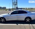 Серый Мерседес Е-Класс, объемом двигателя 2.1 л и пробегом 316 тыс. км за 9000 $, фото 1 на Automoto.ua