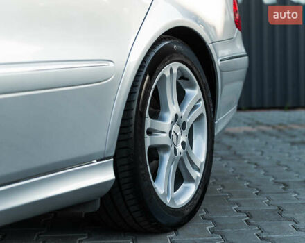 Мерседес Е-Клас 2006 у Мукачеве на Automoto.ua Сірий Мерседес Е-Клас, об'ємом двигуна 1.8 л та пробігом 79 тис. км за 25500 $, фото 3 на Automoto.ua