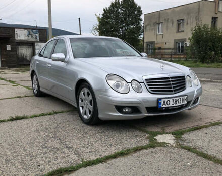 Сірий Мерседес Е-Клас, об'ємом двигуна 2.99 л та пробігом 524 тис. км за 7400 $, фото 4 на Automoto.ua