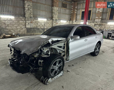Сірий Мерседес Е-Клас, об'ємом двигуна 1.8 л та пробігом 373 тис. км за 2700 $, фото 1 на Automoto.ua