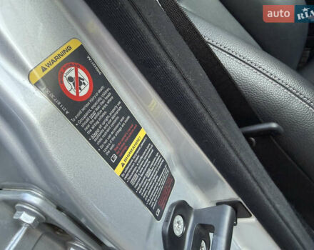 Сірий Мерседес Е-Клас, об'ємом двигуна 1.8 л та пробігом 240 тис. км за 9000 $, фото 63 на Automoto.ua